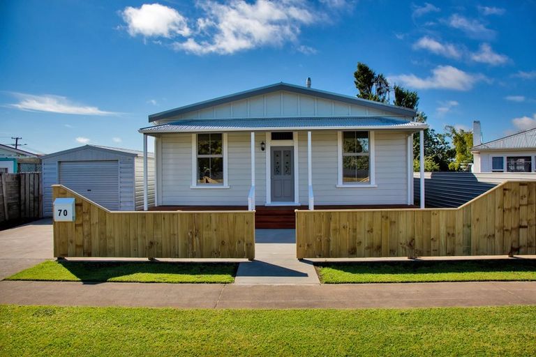 Photo of property in 70 Ketemarae Road, Normanby, Hawera, 4614