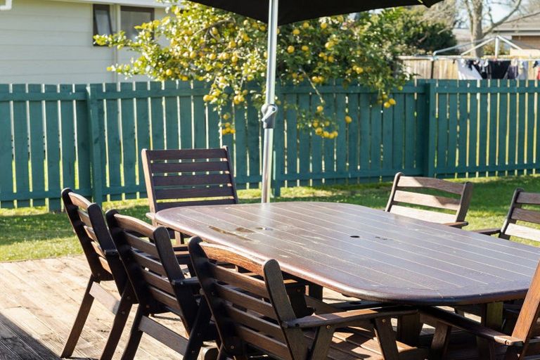 Photo of property in 18 Rosehill Place, Nawton, Hamilton, 3200