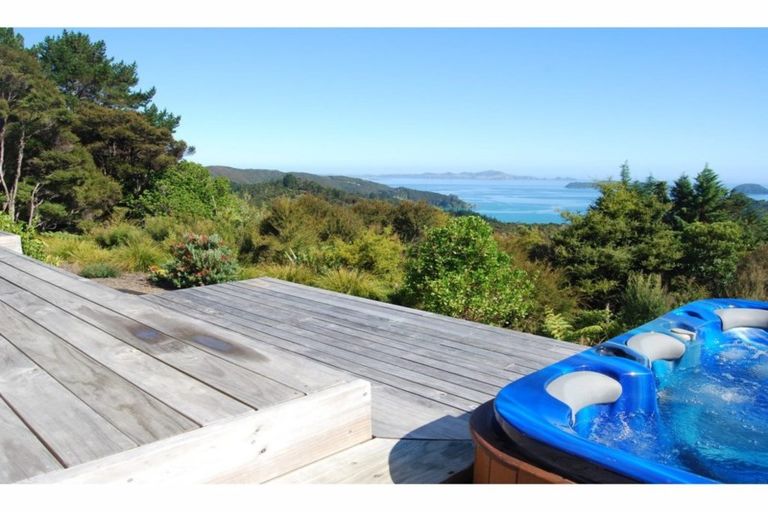 Photo of property in 255 Paroa Bay Road, Russell, 0272