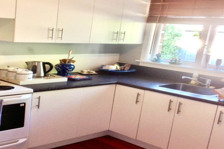 Photo of property in 4/30 Edgeware Road, St Albans, Christchurch, 8014