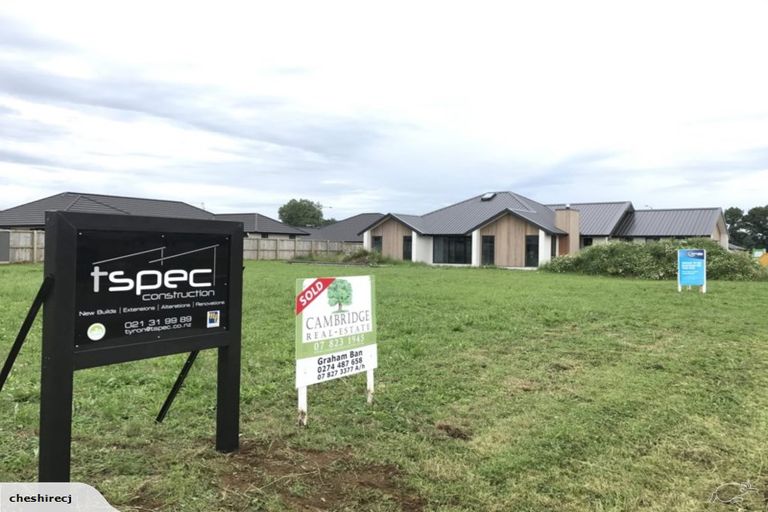 Photo of property in 8 Bourke Drive, Cambridge, 3434