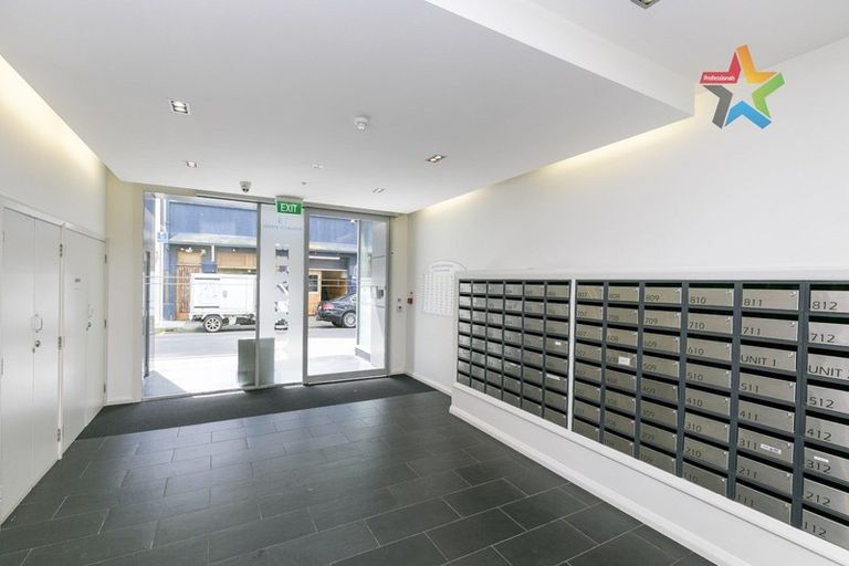 Photo of property in Monvie Apartments, 704/15 Holland Street, Te Aro, Wellington, 6011