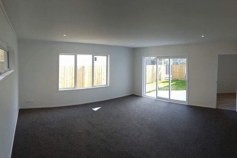 Photo of property in 99 Vandeleur Avenue, Birkdale, Auckland, 0626
