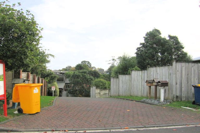 Photo of property in 41 Waipuia Place, Greenhithe, Auckland, 0632
