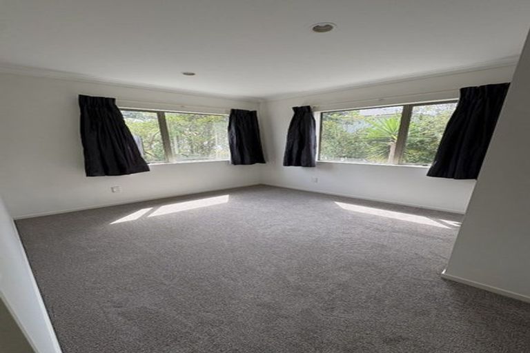 Photo of property in 3 Carol Lee Place, Albany Heights, Auckland, 0632