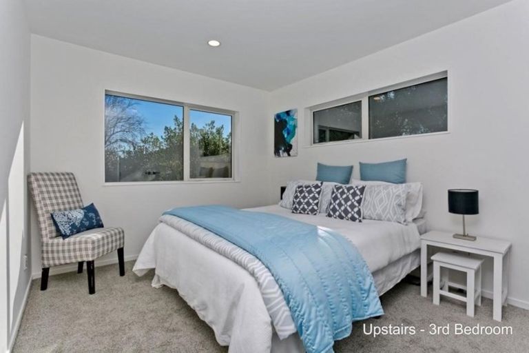 Photo of property in 7a Fuchsia Place, Birkdale, Auckland, 0626