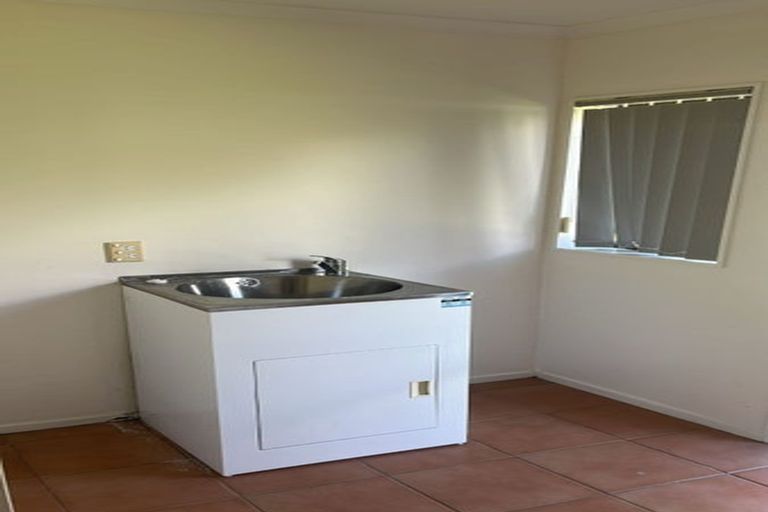 Photo of property in 16 Lamia Place, The Gardens, Auckland, 2105