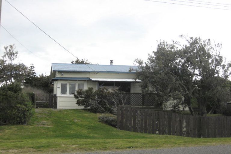 Photo of property in 134 Park Avenue, Waitarere Beach, Levin, 5510