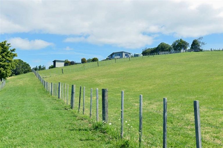 Photo of property in 965 Pataua Road North, Whareora, Whangarei, 0175