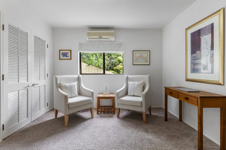 Photo of property in 5 Honeysuckle Lane, Mairangi Bay, Auckland, 0630