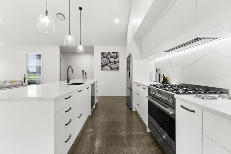 Photo of property in Lyndhurst Road, Frimley, Hastings, 4120