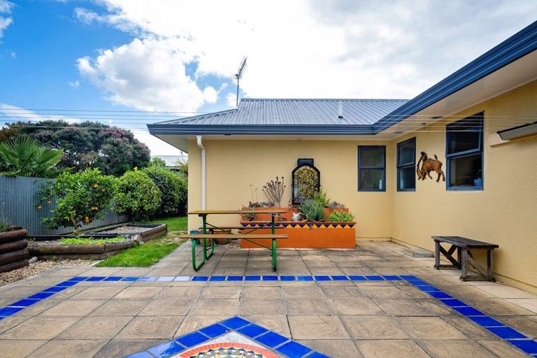 Photo of property in 27 King Street, Taradale, Napier, 4112