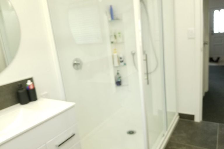 Photo of property in 2/131 Union Road, Howick, Auckland, 2014