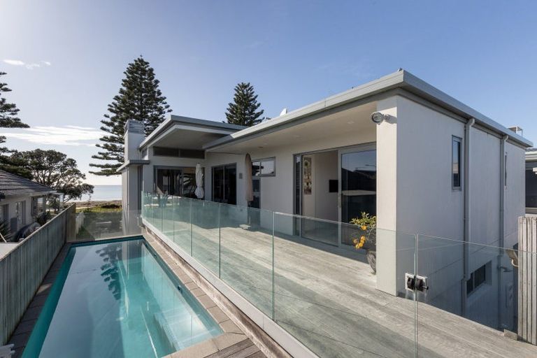 Photo of property in 81 Marine Parade, Mount Maunganui, 3116