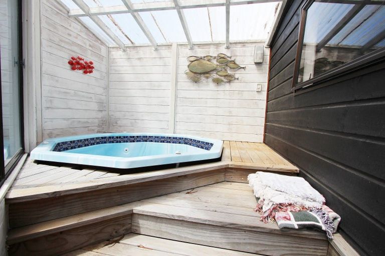 Photo of property in 308 Hetherington Road, Whangamata, 3620