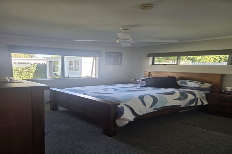 Photo of property in 2/75 Mclauchlan Street, Springlands, Blenheim, 7201