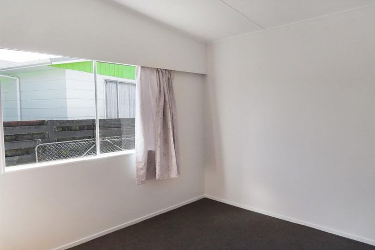Photo of property in 5 Bonnie Glen Crescent, Ebdentown, Upper Hutt, 5018