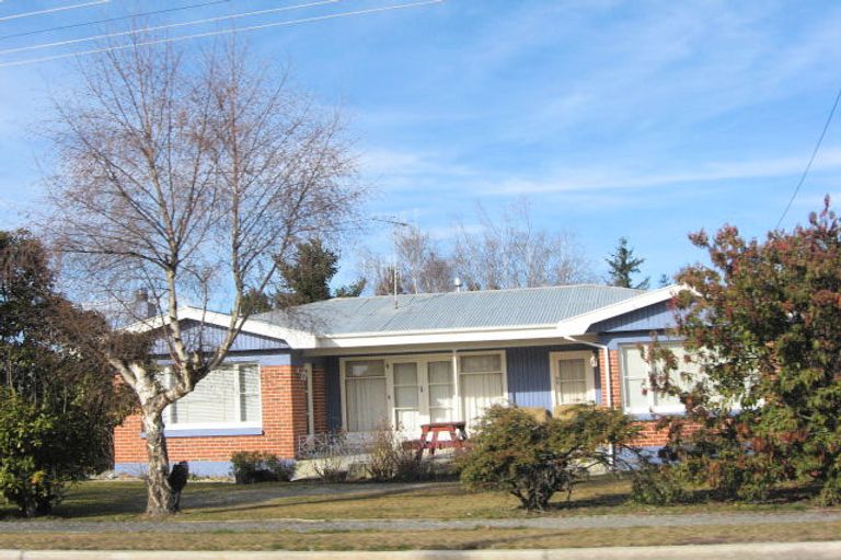 Photo of property in 24 Fraser Avenue, Ranfurly, 9332