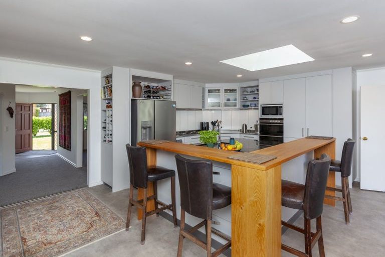 Photo of property in 5 Kotuku Drive, Paraparaumu Beach, Paraparaumu, 5032