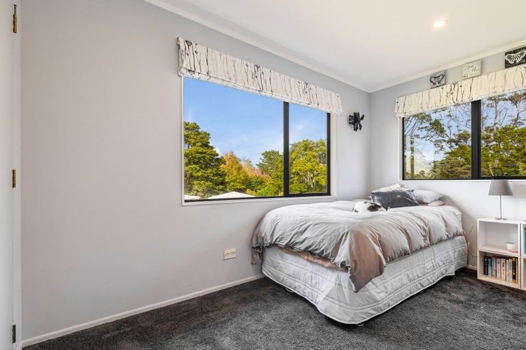 Photo of property in 27 Wintour Road, Waimauku, 0812