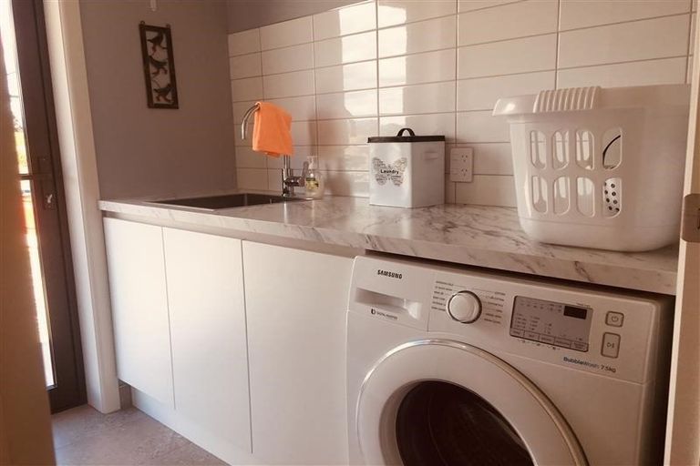 Photo of property in 5 Les Wakefield Road, Mapua, 7005