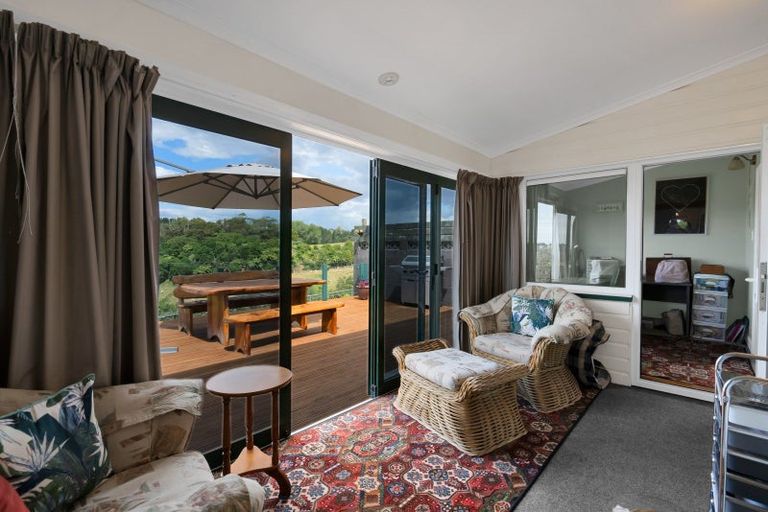 Photo of property in 14 Ngapapa Street, Urenui, 4375