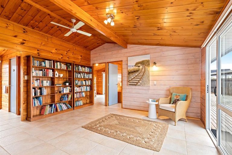Photo of property in 15 Ruby Cove, Omaha, 0986