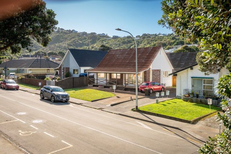 Photo of property in 48 Weka Street, Miramar, Wellington, 6022