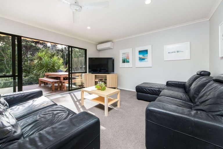 Photo of property in 3/86 Kauri Road, Birkenhead, Auckland, 0626