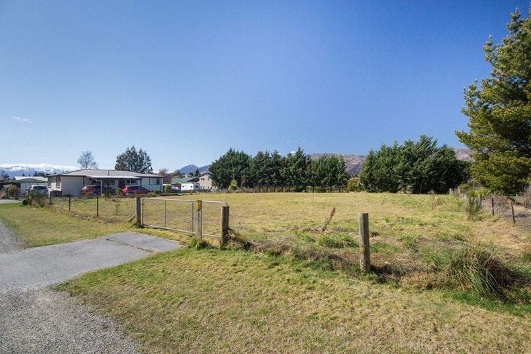 Photo of property in 420 Domain Road, Lake Hawea, Wanaka, 9382