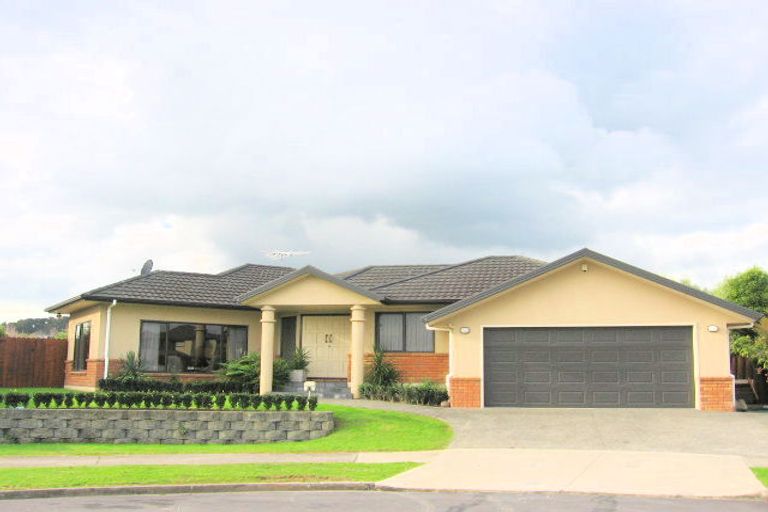 Photo of property in 15 Pelargonium Terrace, Goodwood Heights, Auckland, 2105