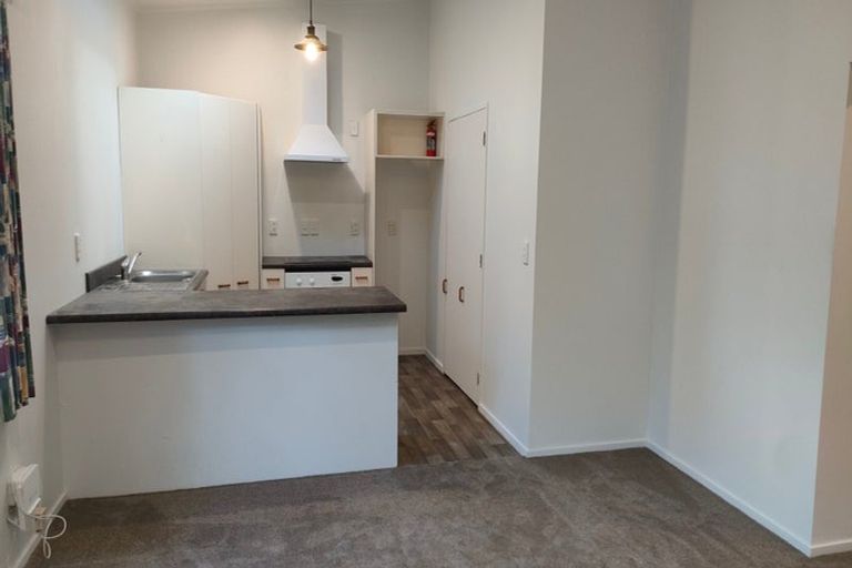 Photo of property in 8 Chester Road, Tawa, Wellington, 5028