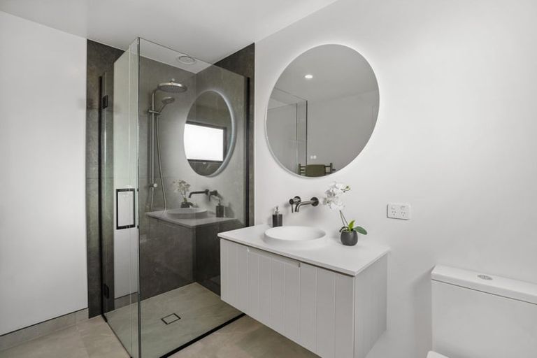 Photo of property in 47 Shepherd Road, Jacks Point, Queenstown, 9371