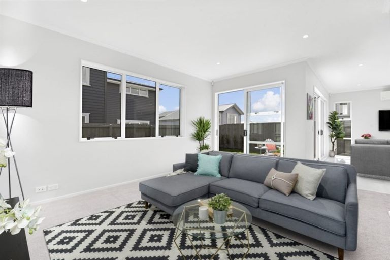 Photo of property in 12 Kainga Lane, Whenuapai, Auckland, 0618