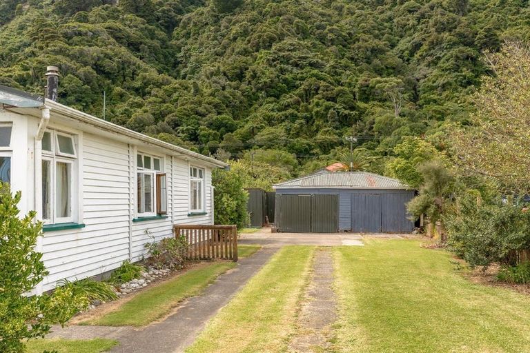 Photo of property in 70 Torea Street, Granity, 7823