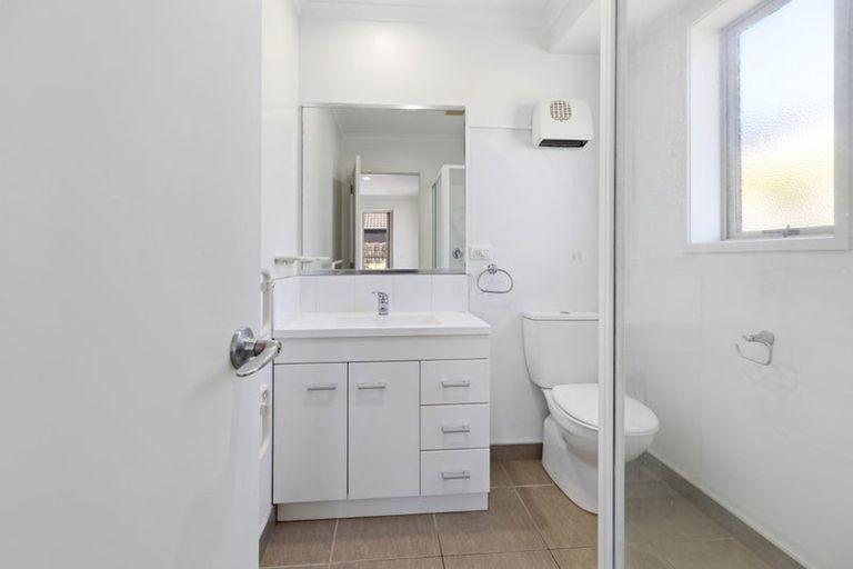 Photo of property in 120 Doncaster Drive, Papamoa Beach, Papamoa, 3118