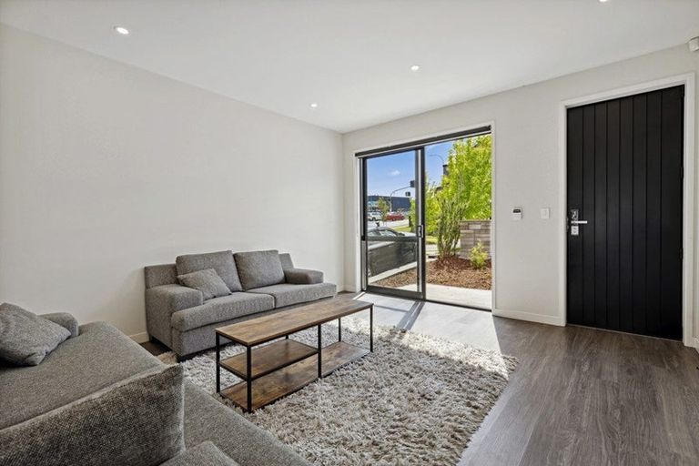 Photo of property in 4 Kea Road, Silverdale, 0932