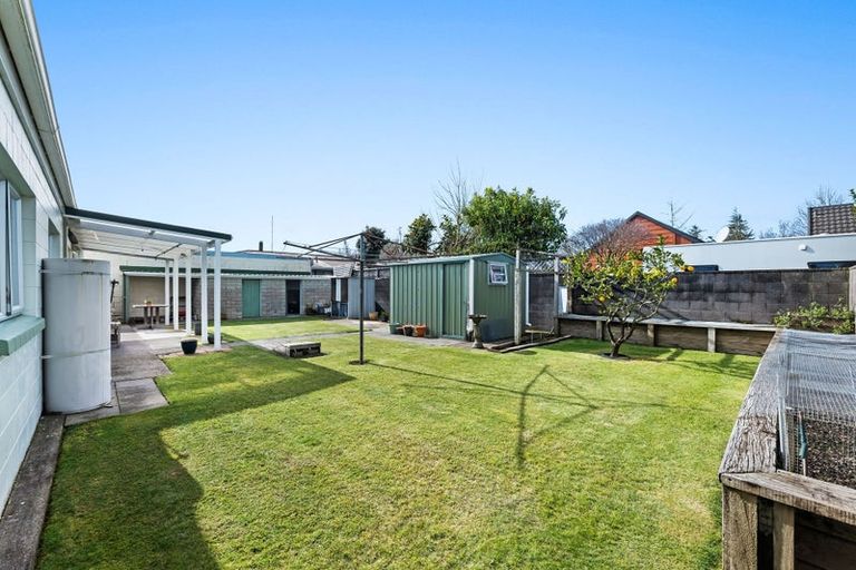 Photo of property in 7 Kamahi Place, Inglewood, 4330