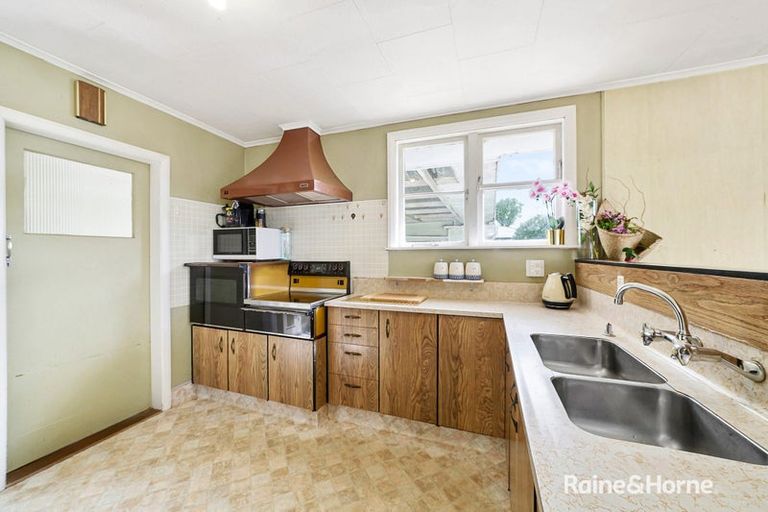 Photo of property in 1 Durham Street, Solway, Masterton, 5810