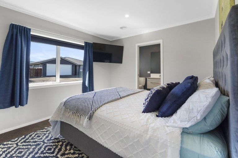 Photo of property in 4 Te Wiremu Lane, Otaki, 5512