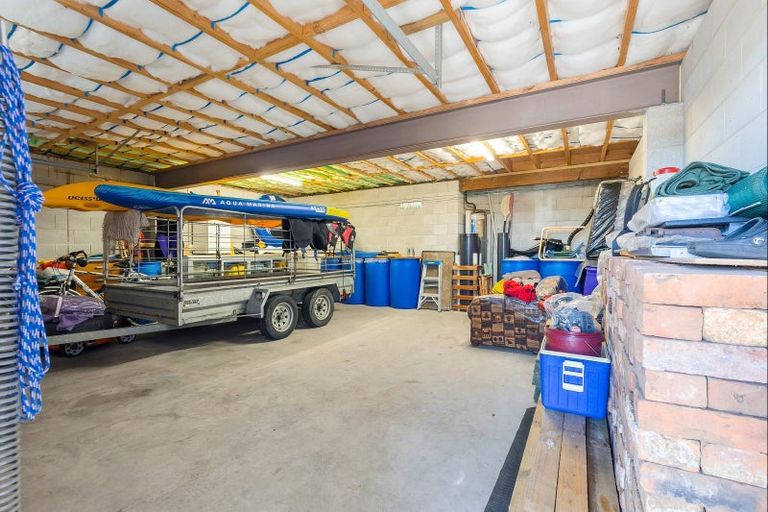 Photo of property in 8 Paurini Place, Motuoapa, 3382