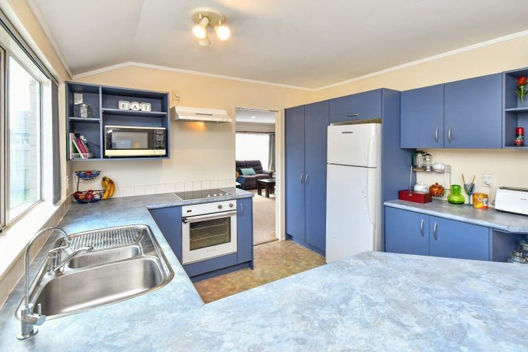 Photo of property in 22 Sheriff Place, Randwick Park, Auckland, 2105