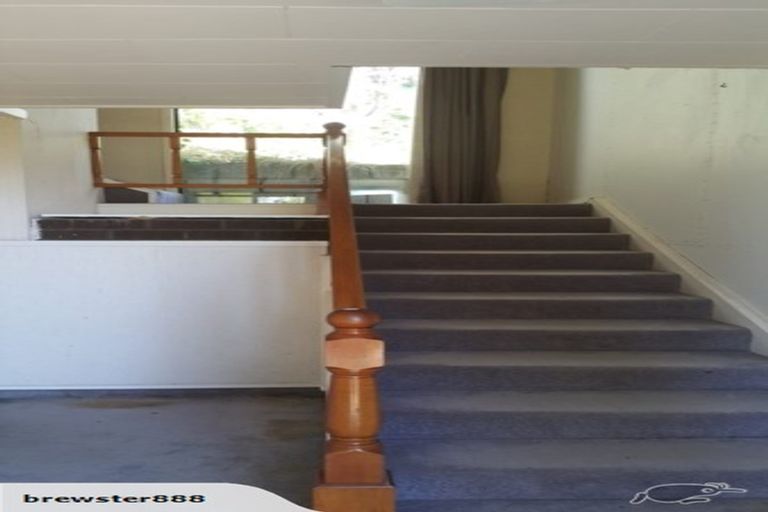 Photo of property in 33 Tuawera Terrace, Clifton, Christchurch, 8081