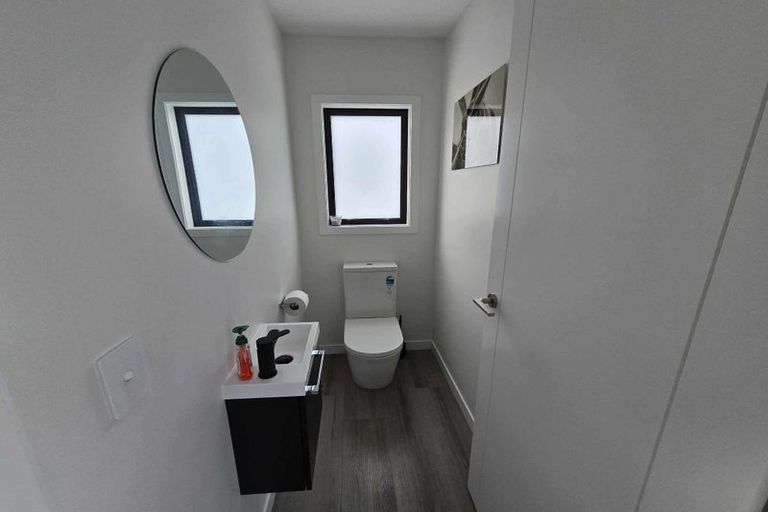 Photo of property in 36b Oxford Crescent, Ebdentown, Upper Hutt, 5018