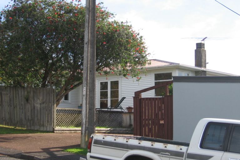 Photo of property in 22 Fairmount Road, Titirangi, Auckland, 0604