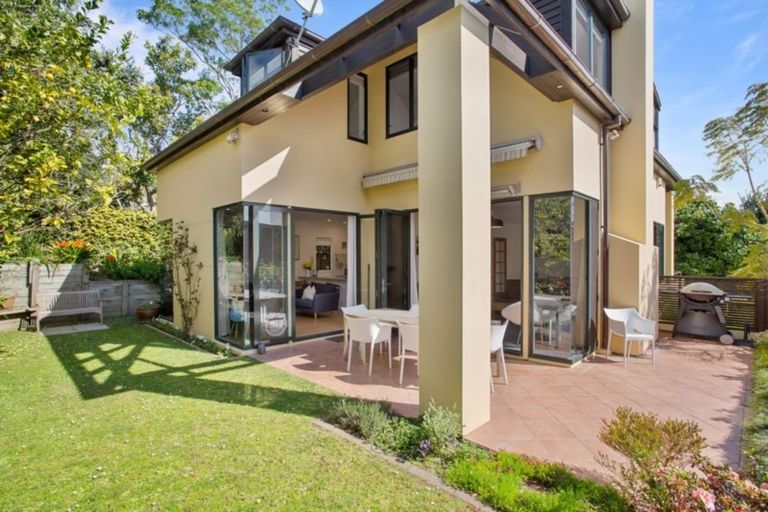 Photo of property in 1/2 The Esplanade, Castor Bay, Auckland, 0620