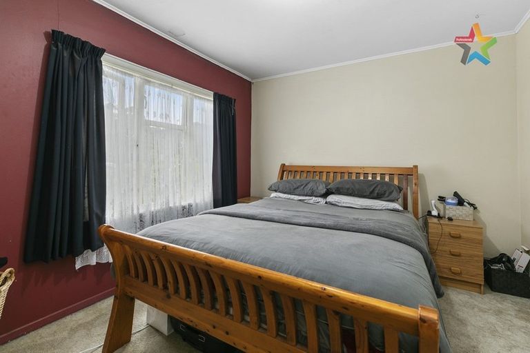 Photo of property in 27 Eldon Grove, Taita, Lower Hutt, 5019