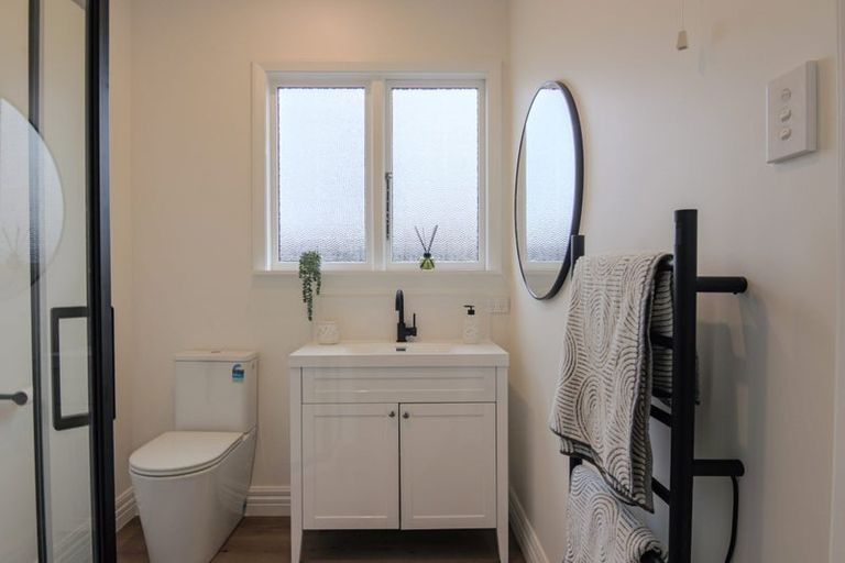 Photo of property in 80 Somerfield Street, Somerfield, Christchurch, 8024