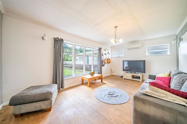 Photo of property in 11 Moohan Street, Wainuiomata, Lower Hutt, 5014