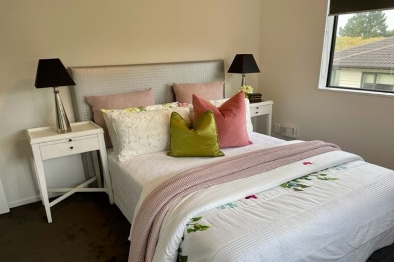 Photo of property in 125 Keri Vista Rise, Papakura, 2110